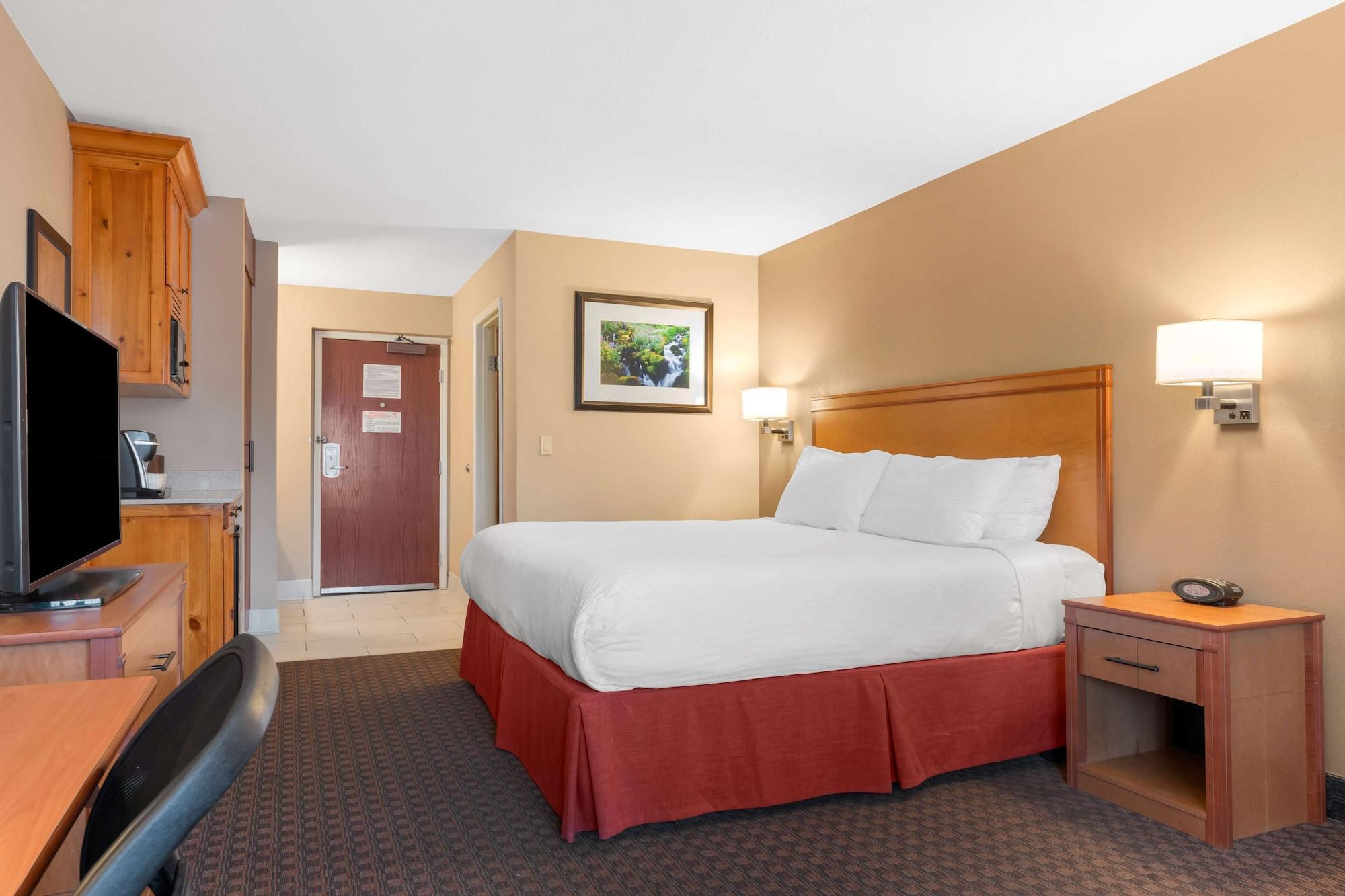 Best Western Plus Olympic Inn Klamath Falls Exterior photo